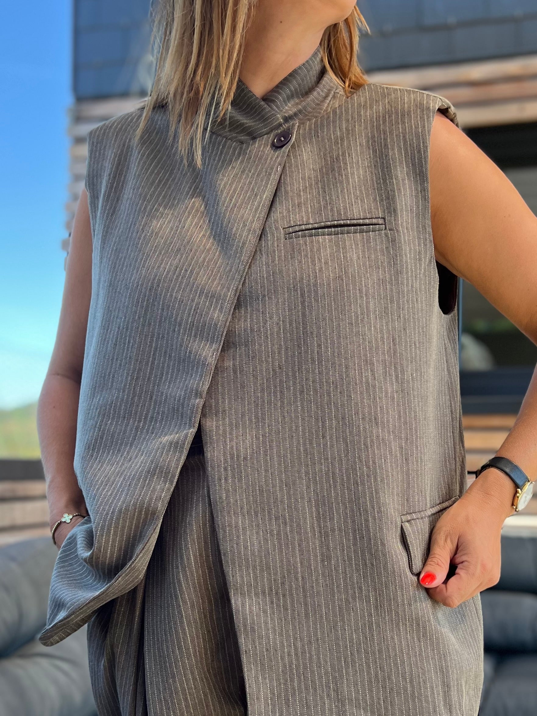 LE BLAZER BROOKE SANS MANCHES