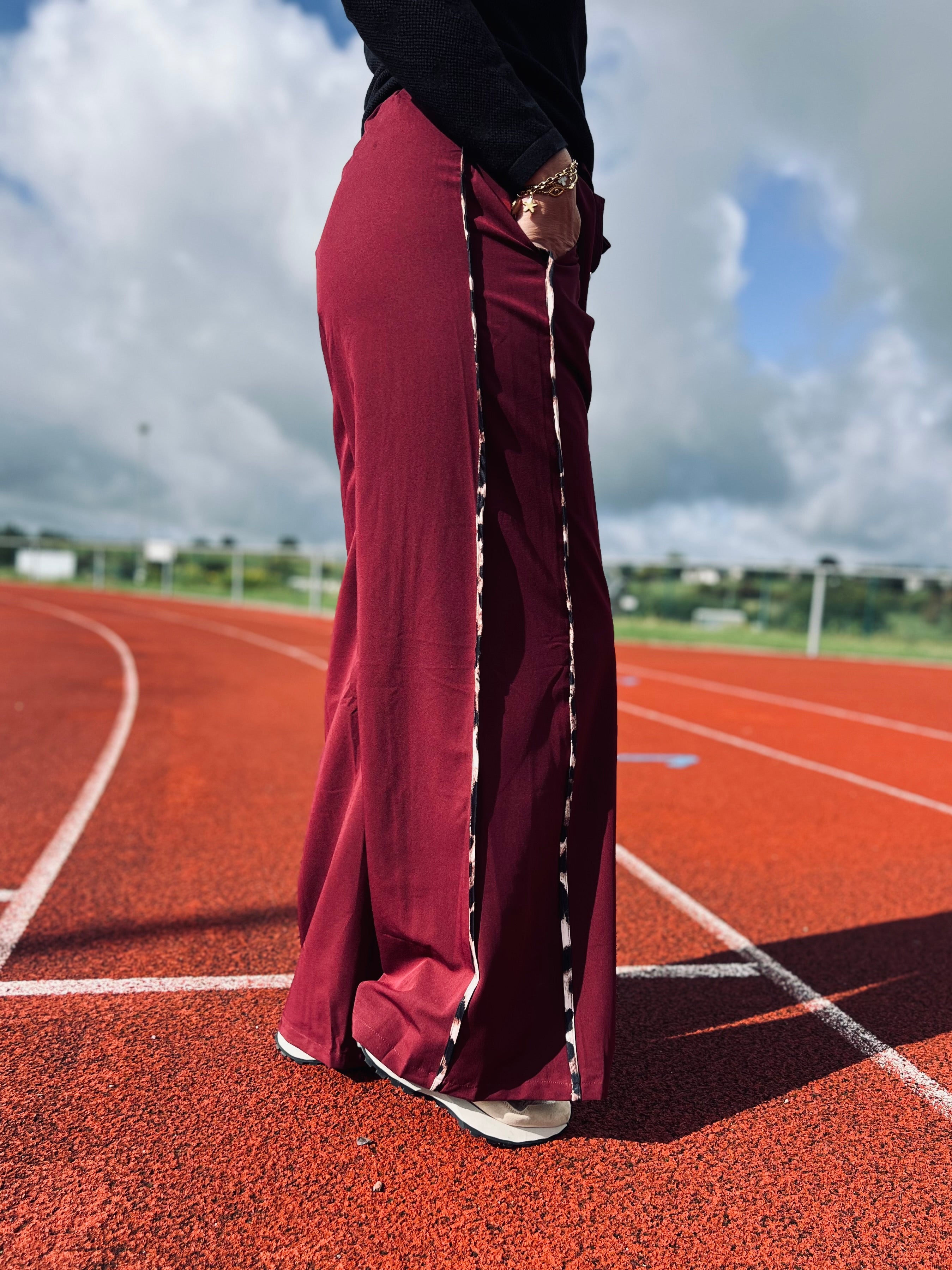 Notre pantalon EZRA bordeaux