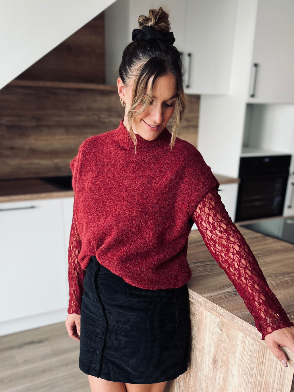 Notre pull dentelle DURGA bordeaux