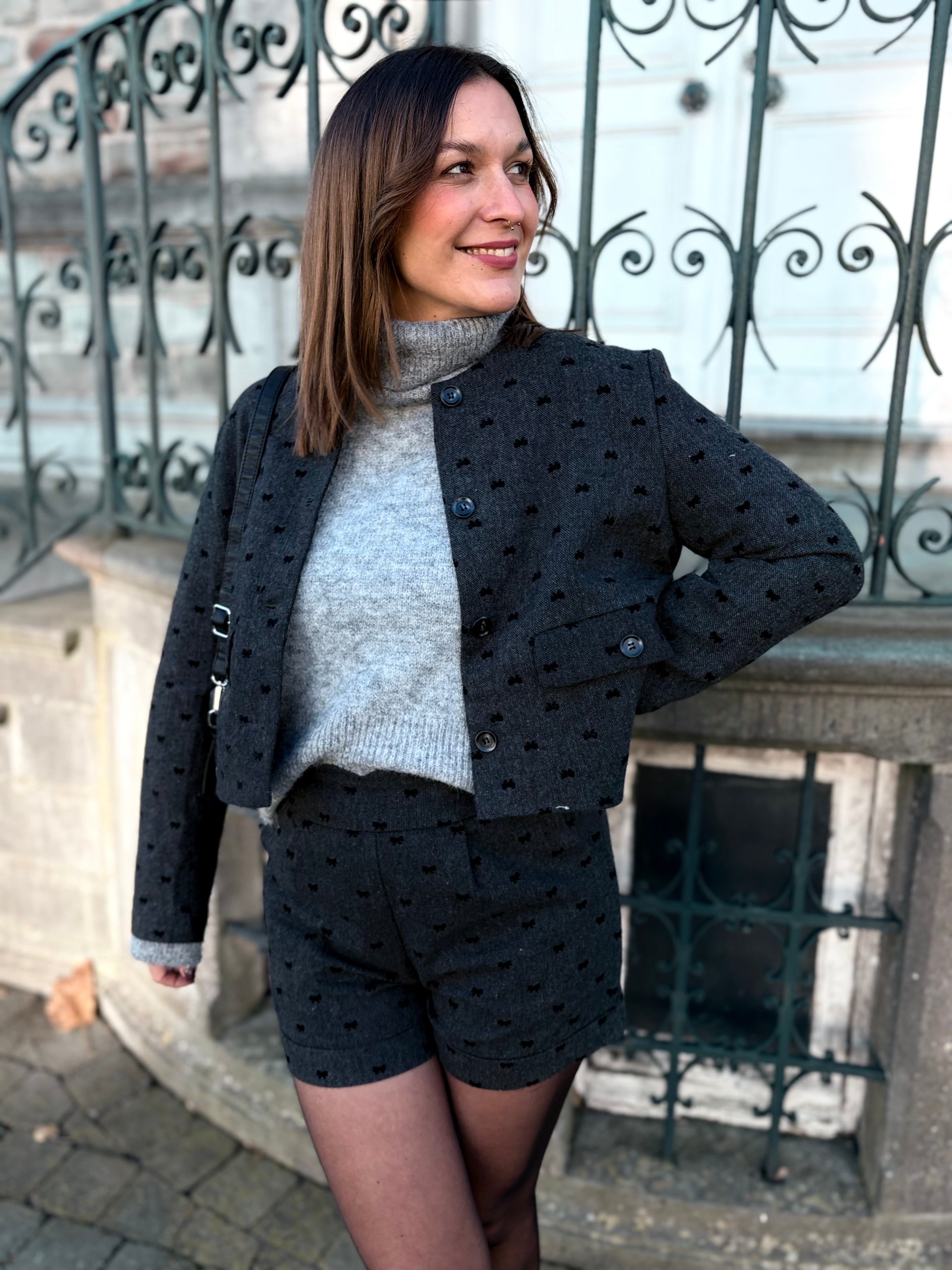 Notre veste KIYA gris foncé