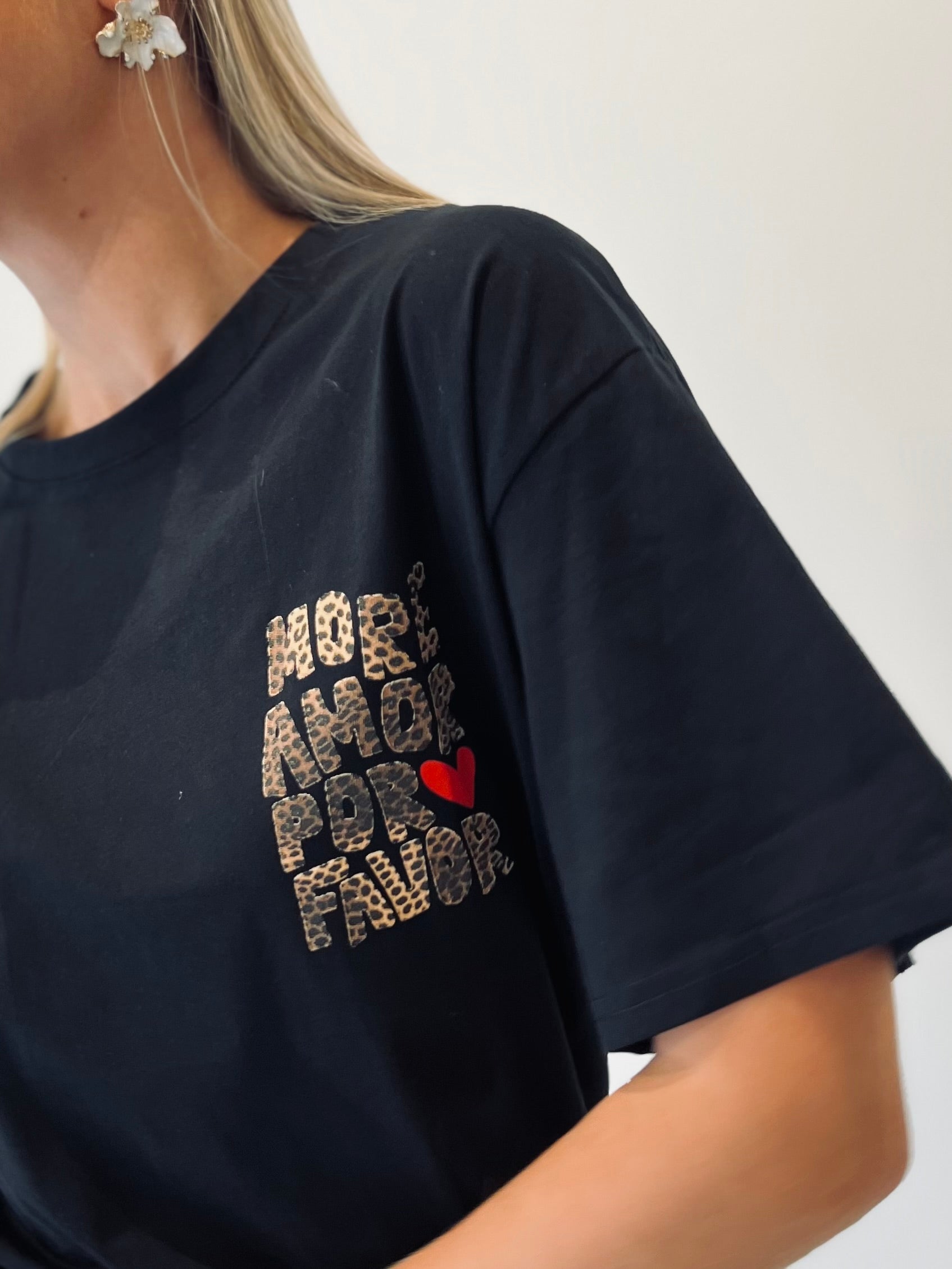 LE T-SHIRT MORE AMORE