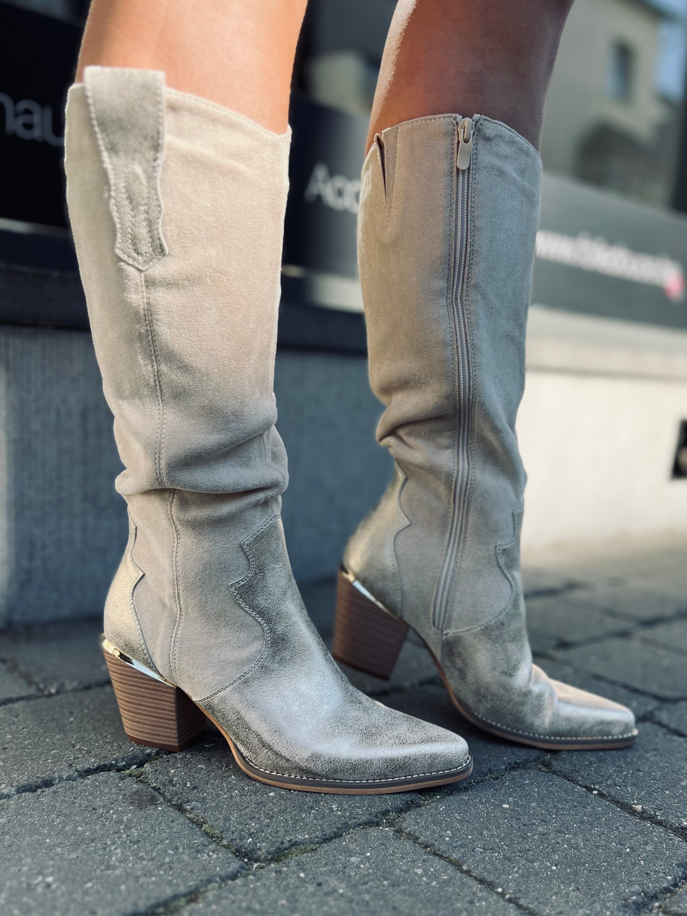 Nos santiags EVA beige