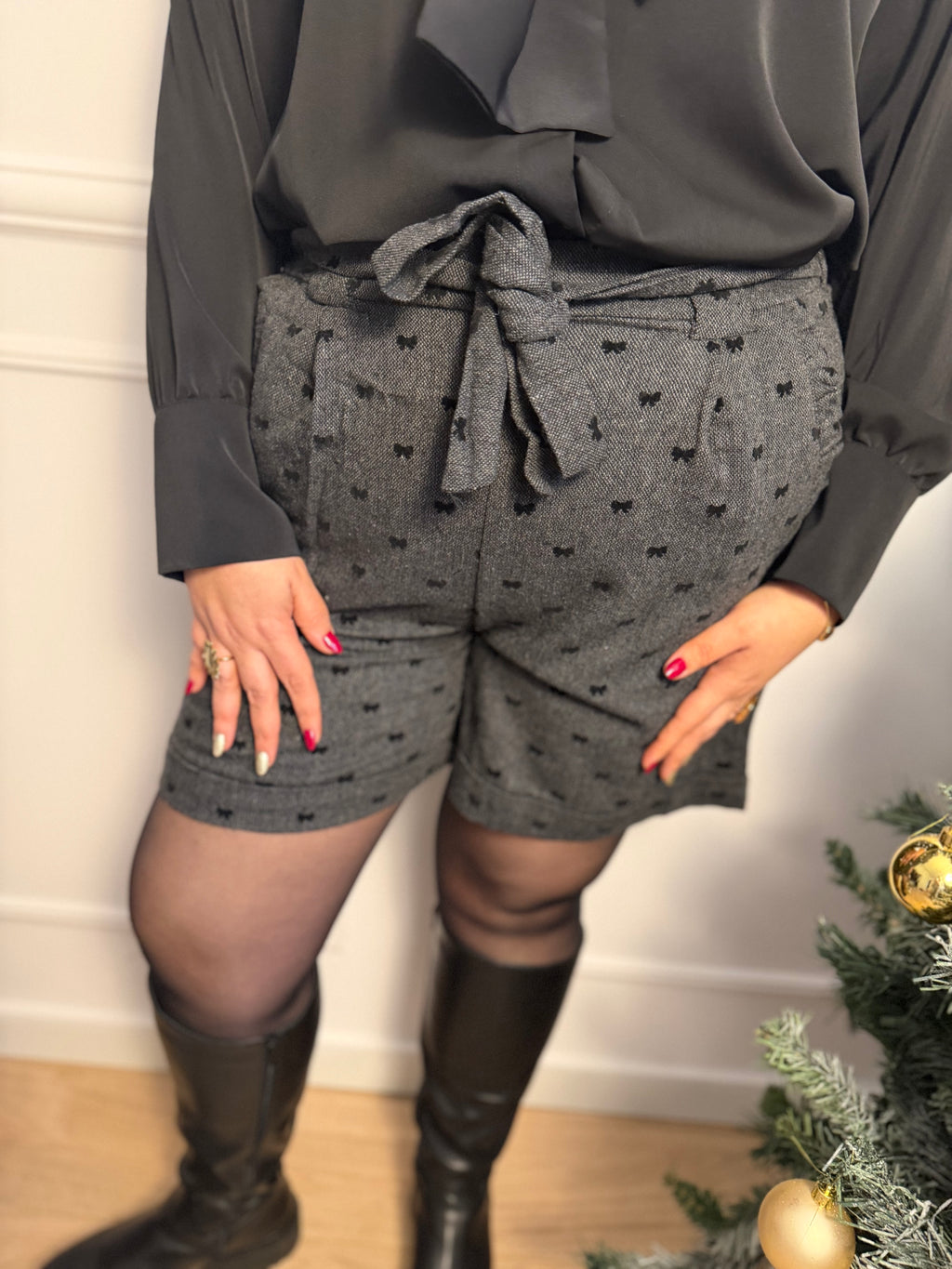 Notre short LILIA gris