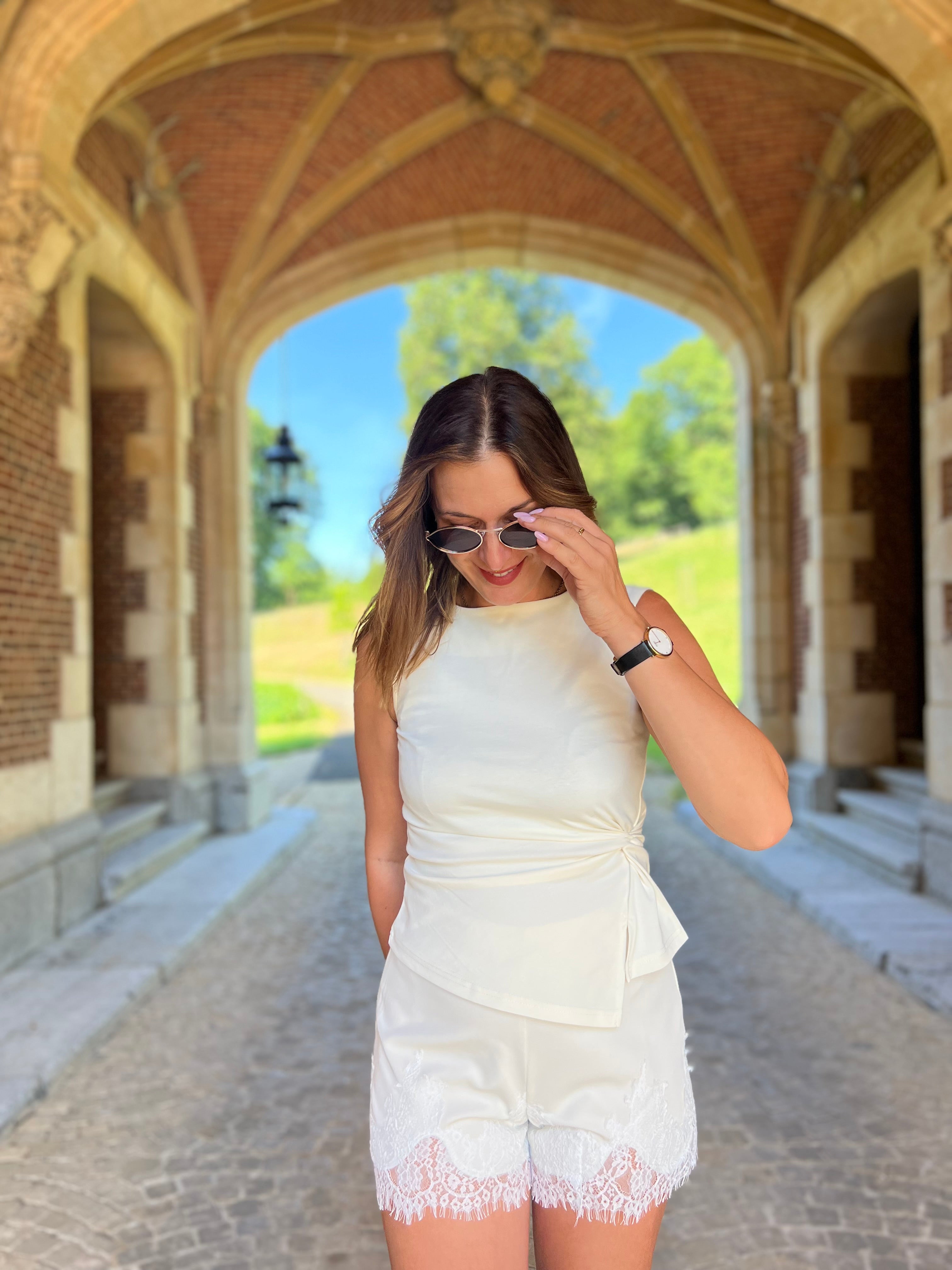 LA BLOUSE ÉLYSE