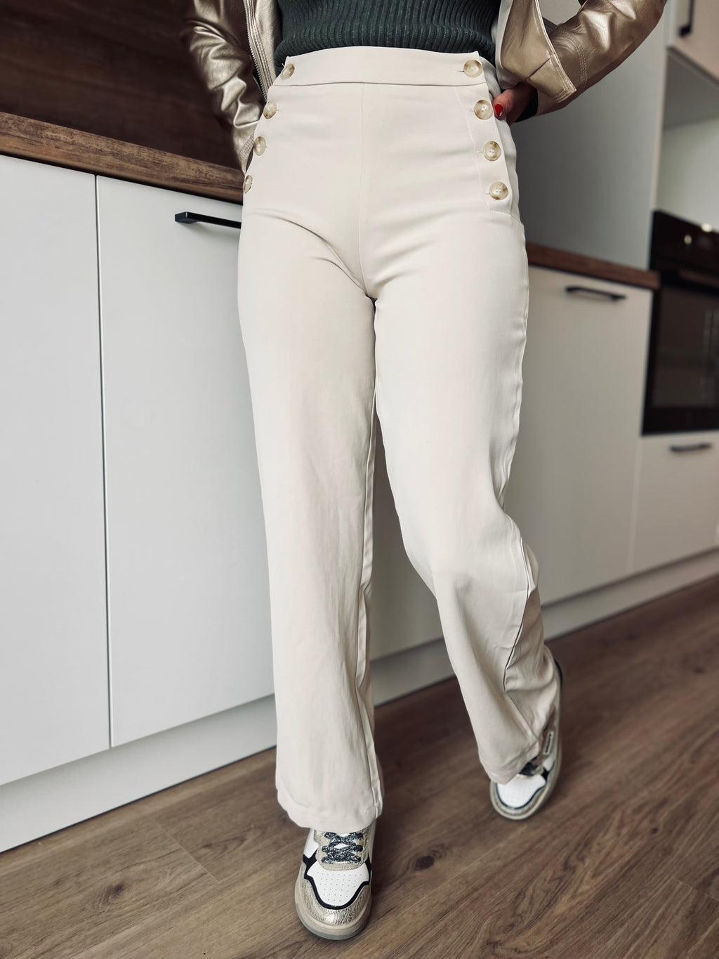Notre pantalon LIVIO beige