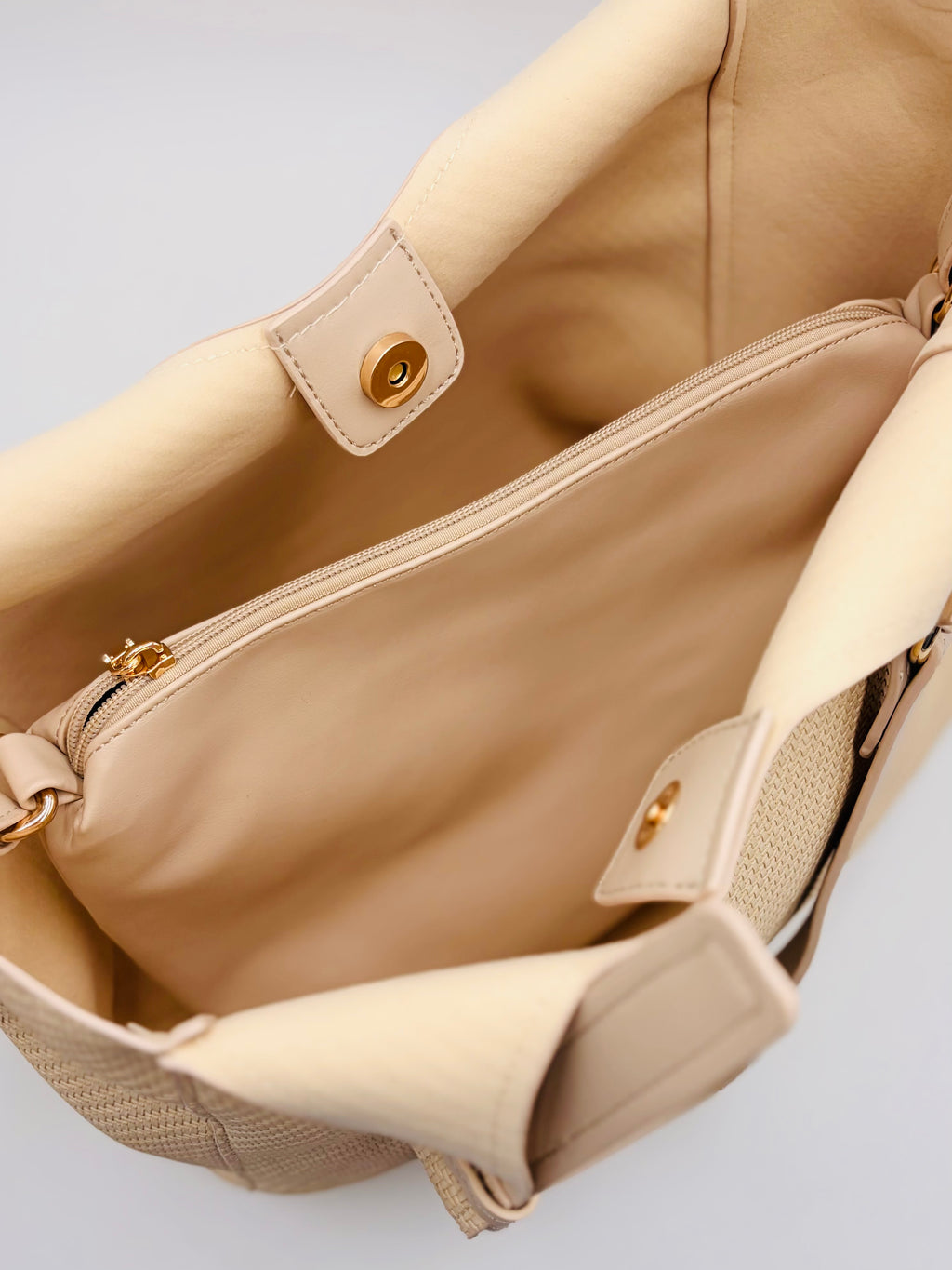 LE SAC PAULA