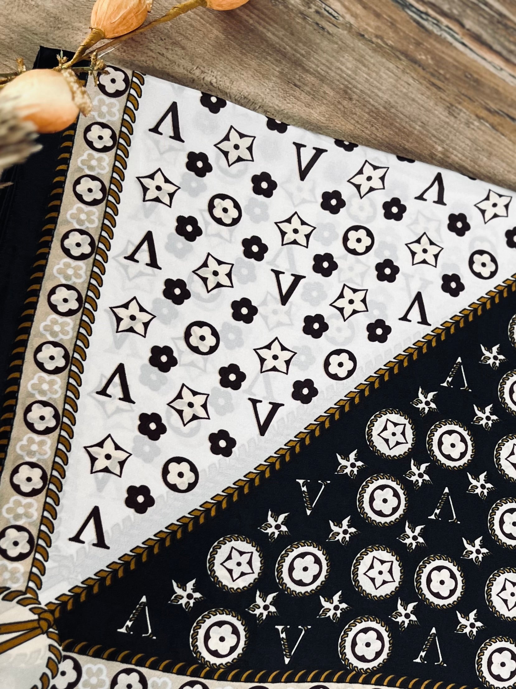 Notre foulard ALBA [V]