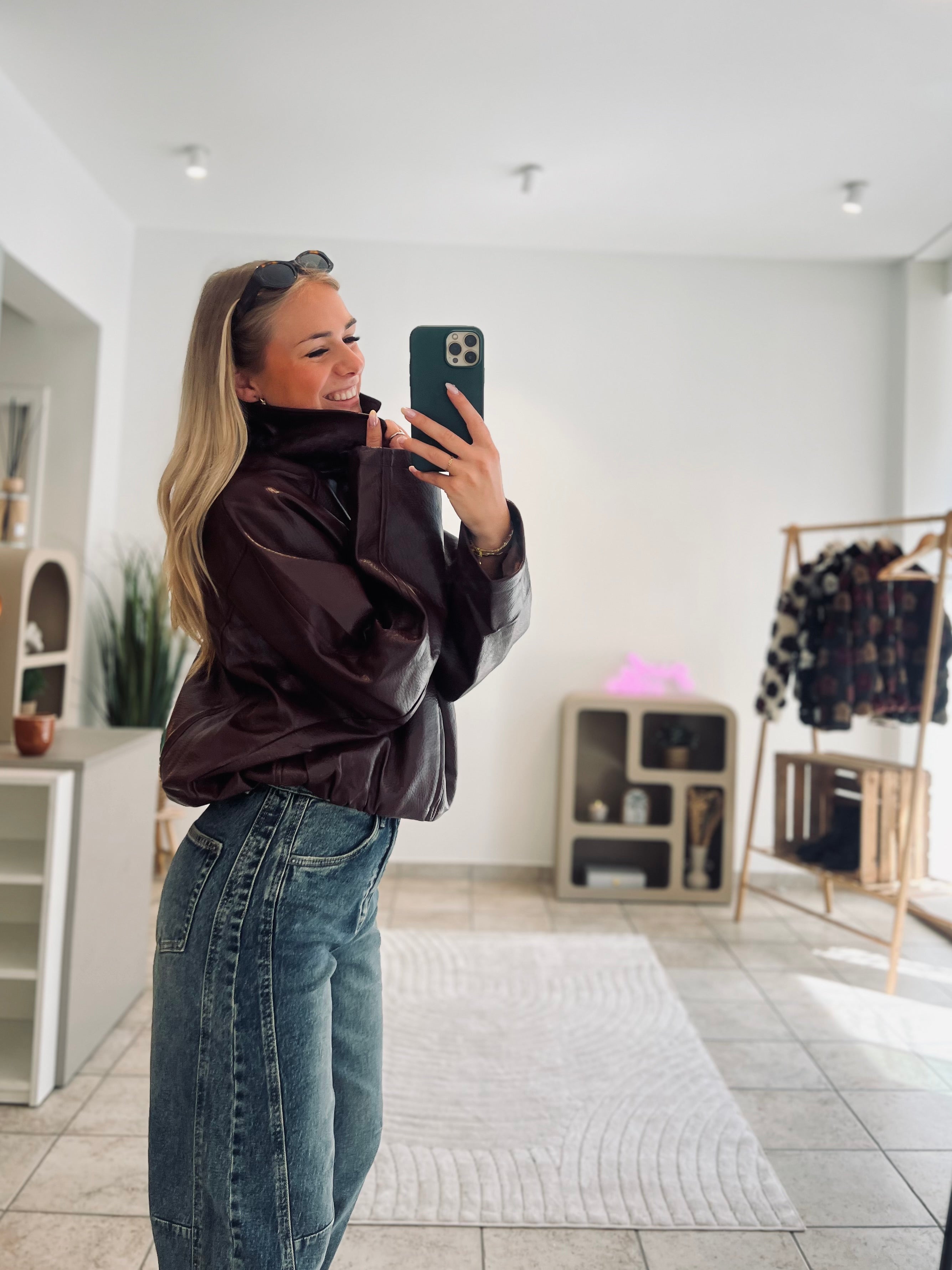 LA VESTE INES