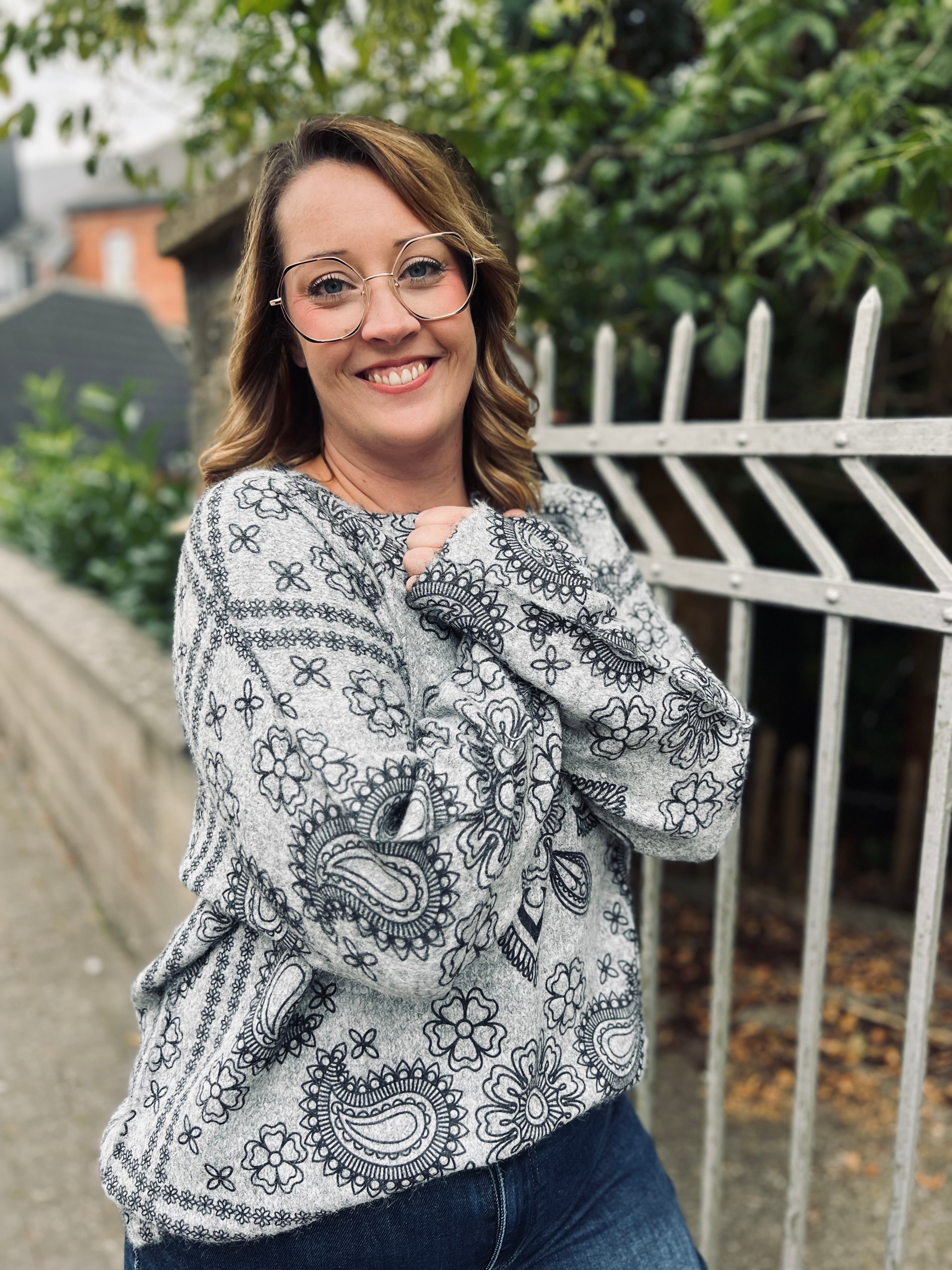 Notre pull PAULA gris