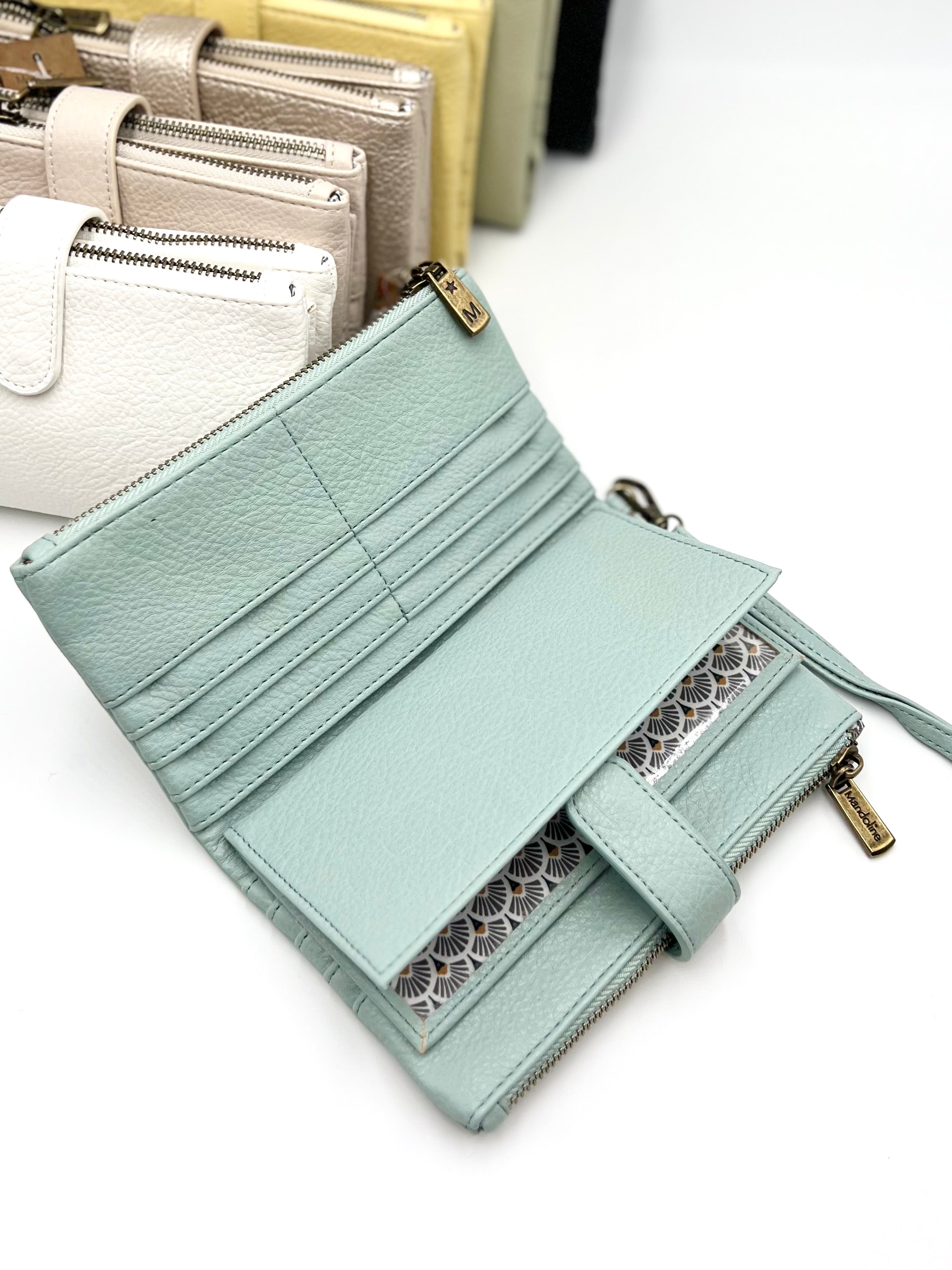 LE PORTEFEUILLE FLAVIA