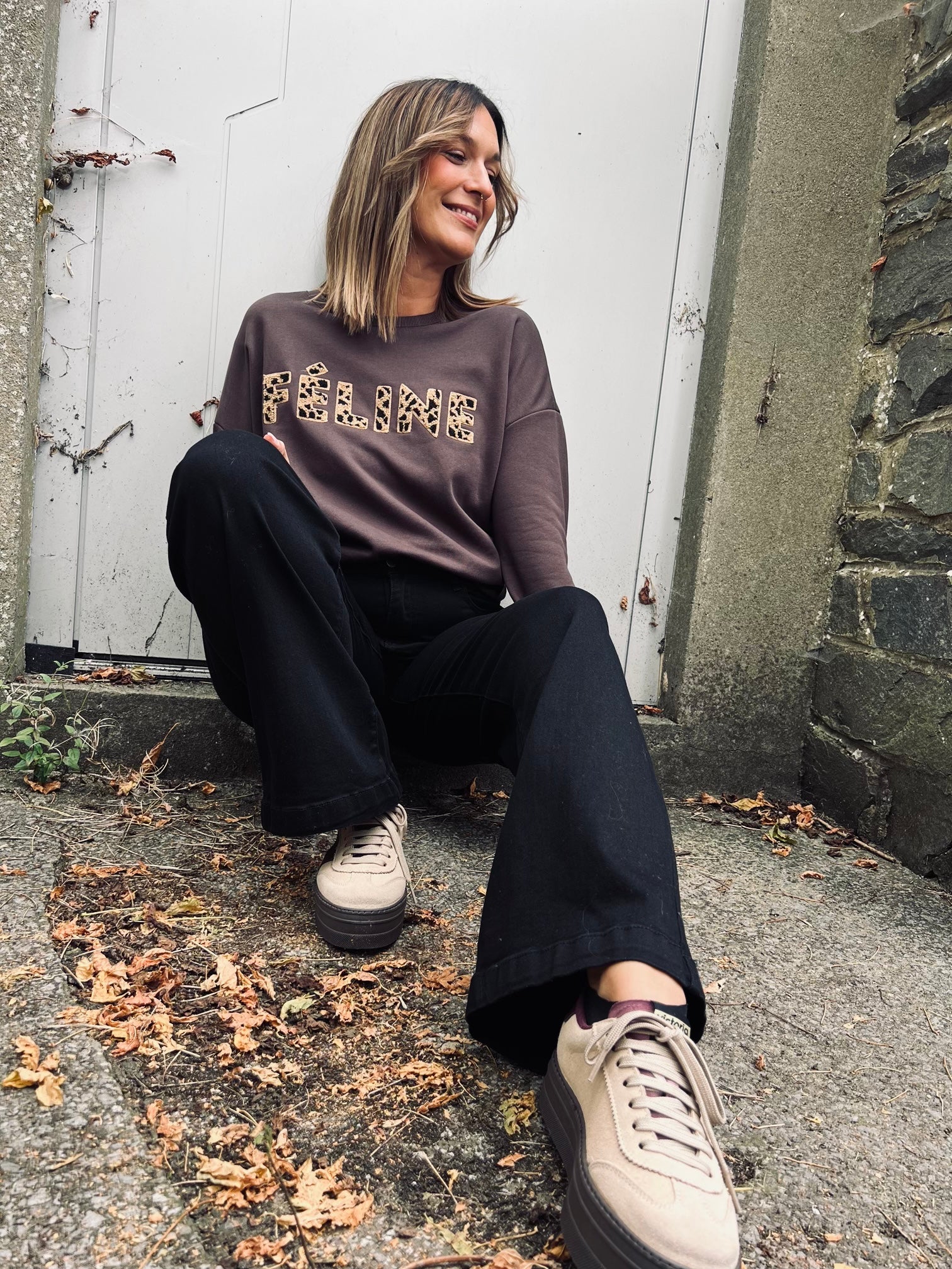 Notre Sweat « FÉLINE » marron