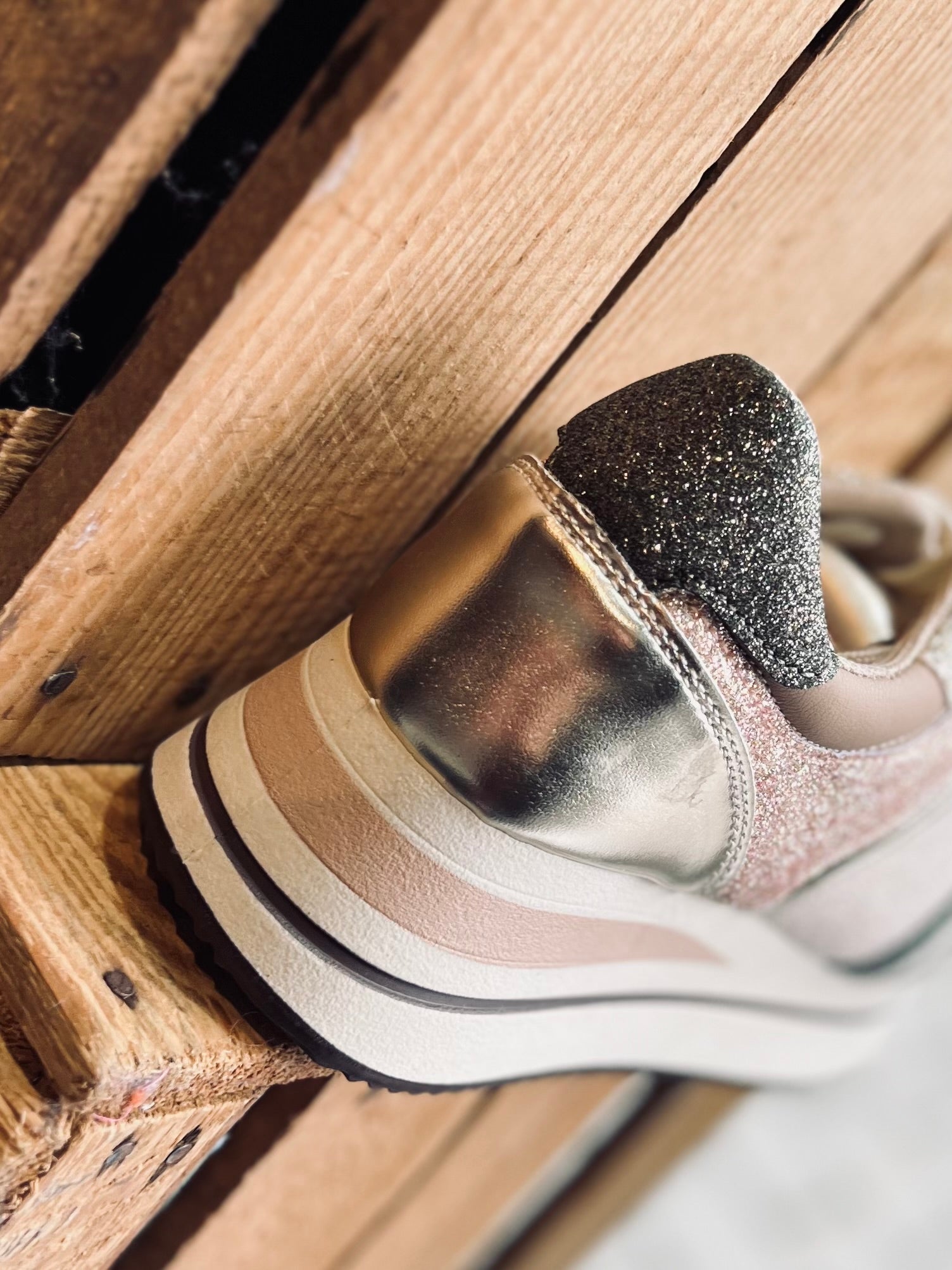 Nos baskets NOVA kaki