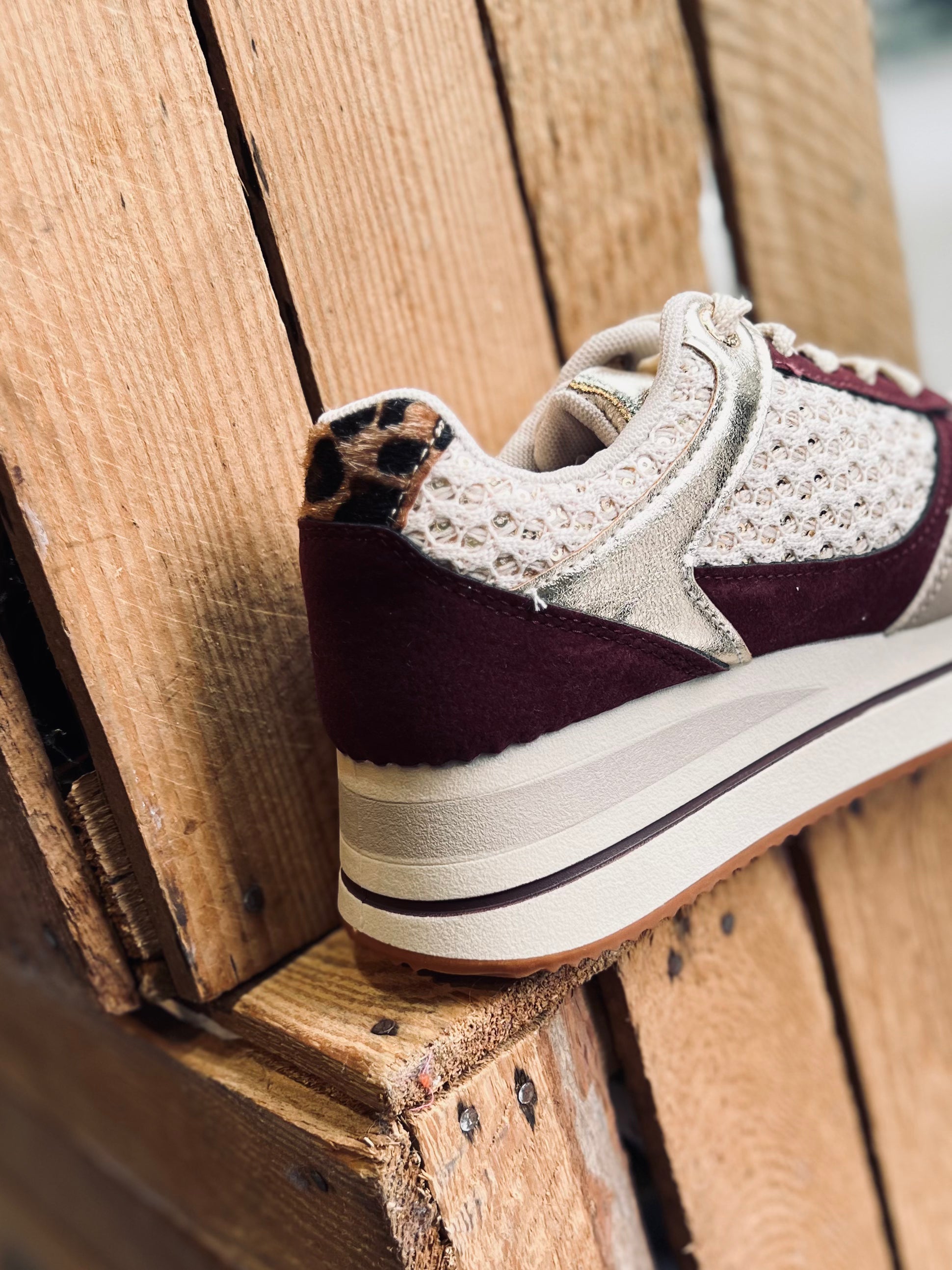 Nos baskets SARA bordeaux